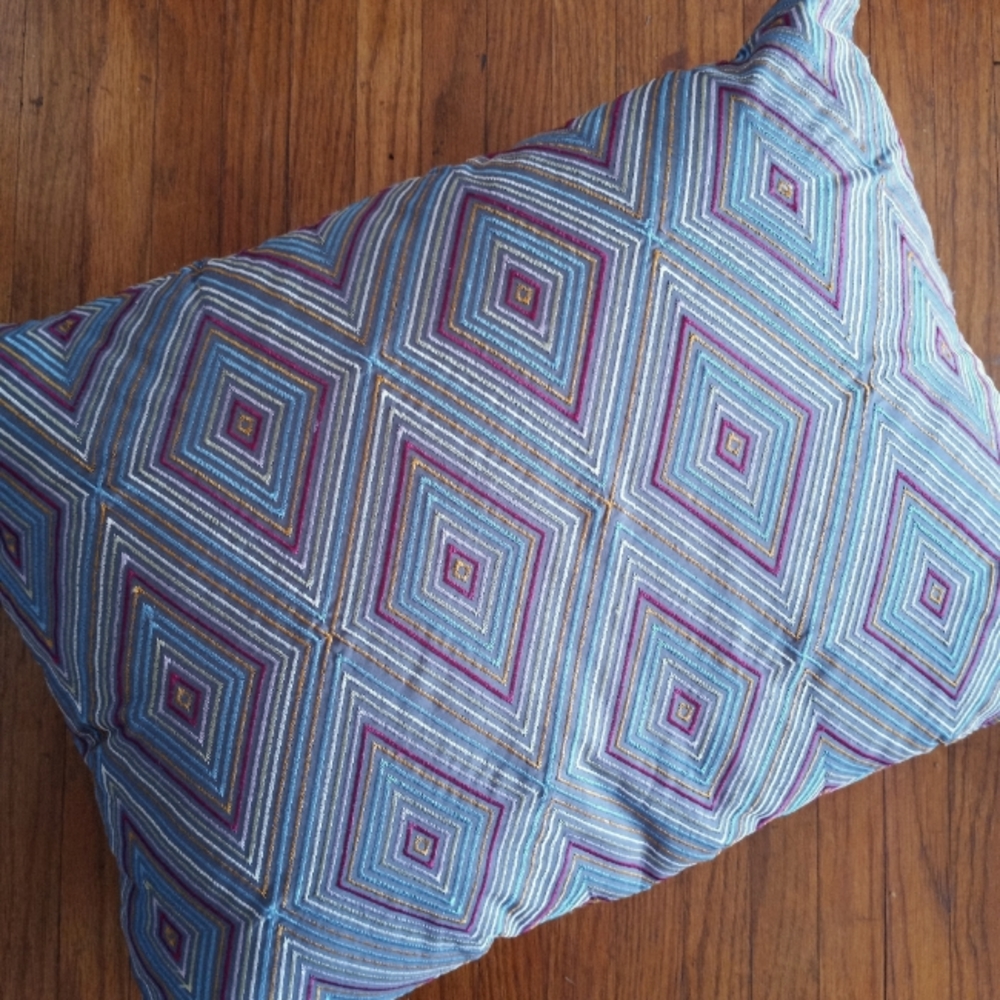 DECORATIVE PILLOW